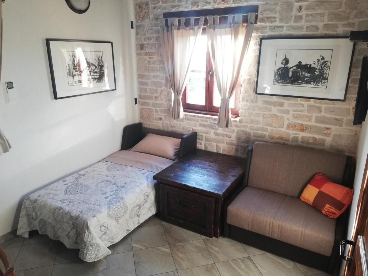 Apartments Oliva Fiorini Εξωτερικό φωτογραφία